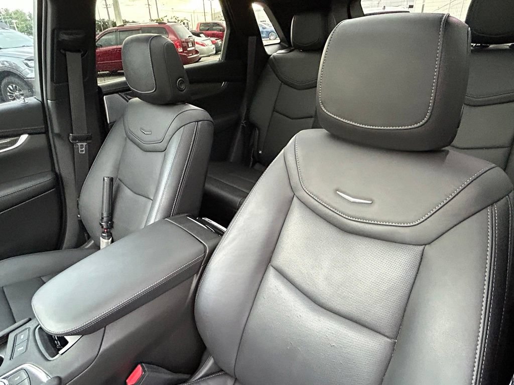 Used 2024 Cadillac XT5 Sportv w/ Technology Package AWD/4WD image 18
