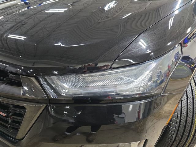 Used 2023 Chevrolet Traverse RS w/ LPO, Floor Liner Package image 32