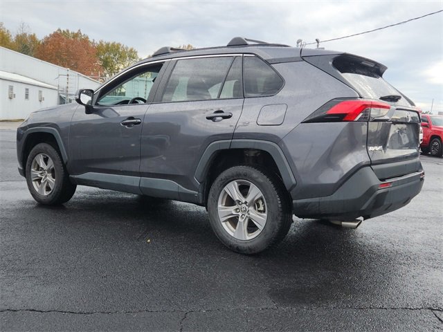 Used 2022 Toyota RAV4 XLE image 5