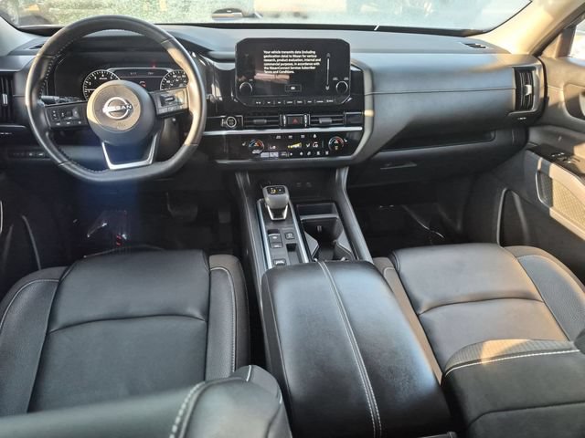 Used 2023 Nissan Pathfinder SL FWD image 31