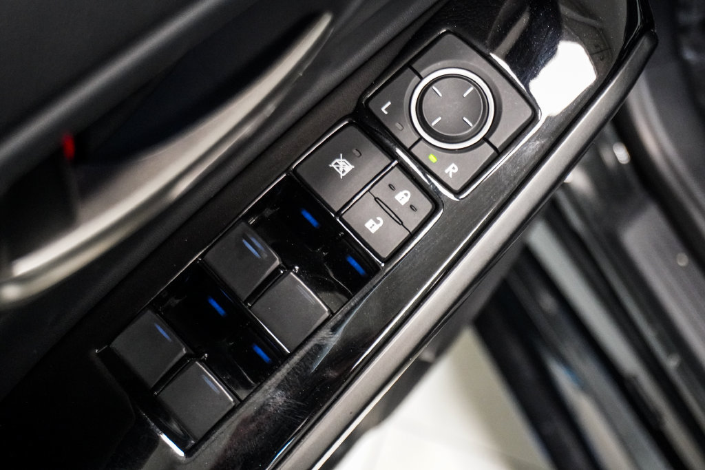 Used 2024 Lexus IS 350 F Sport w/ Accessory Package 2 RWD image 32