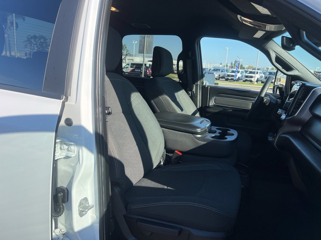 Used 2025 RAM 2500 Big Horn AWD/4WD image 15