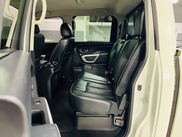 Used 2018 Nissan Titan PRO-4X w/ Pro-4x Convenience Package AWD/4WD image 24