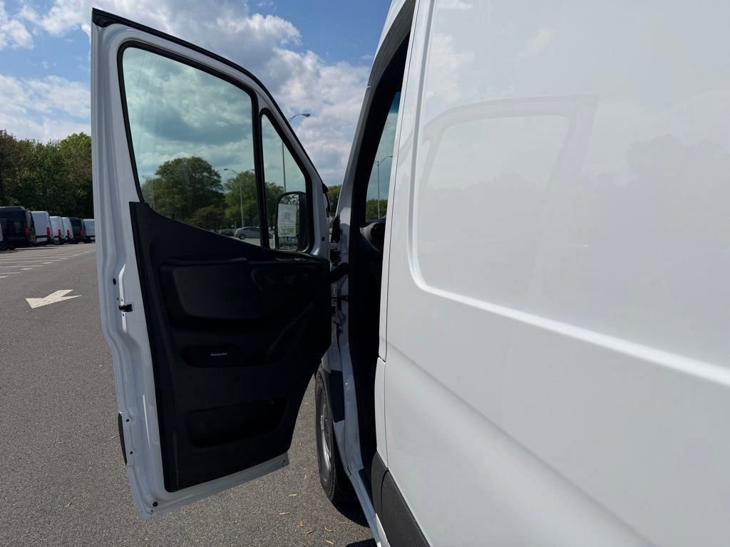 New 2026 Mercedes-Benz Sprinter 2500 image 12