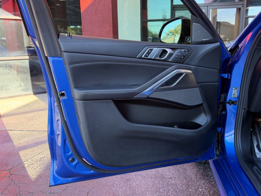 Used 2020 BMW X6 M50i w/ Premium Package AWD/4WD image 18