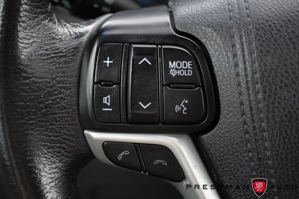 Used 2018 Toyota Sienna XLE w/ XLE Navigation Package FWD image 26