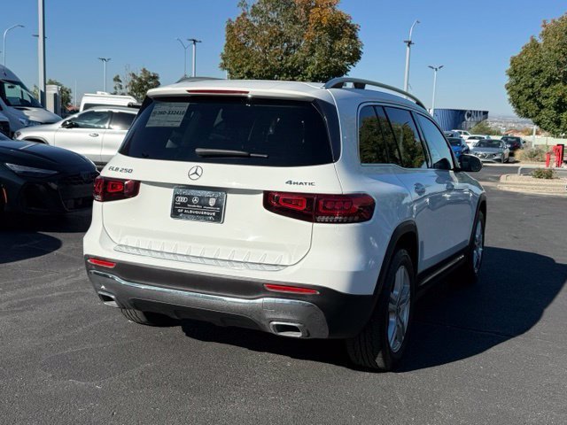 Used 2021 Mercedes-Benz GLB 250 4MATIC image 7