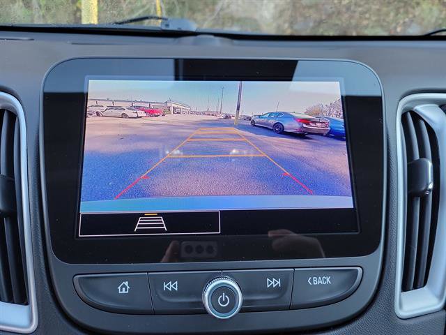 Used 2025 Chevrolet Malibu LT image 12