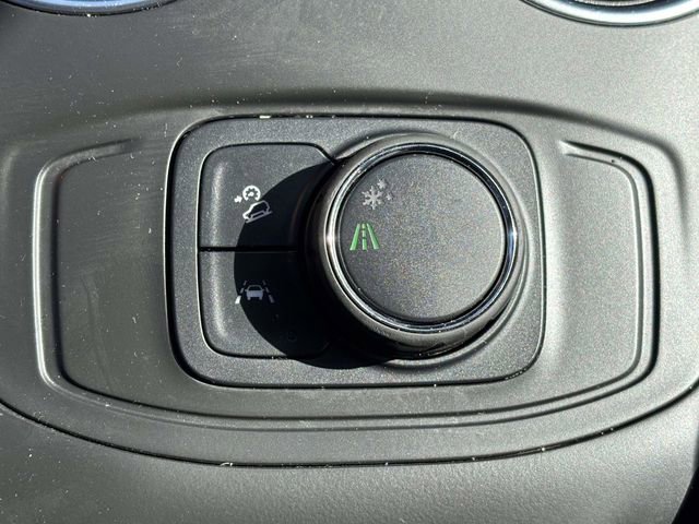 Used 2024 GMC Terrain SLE image 18