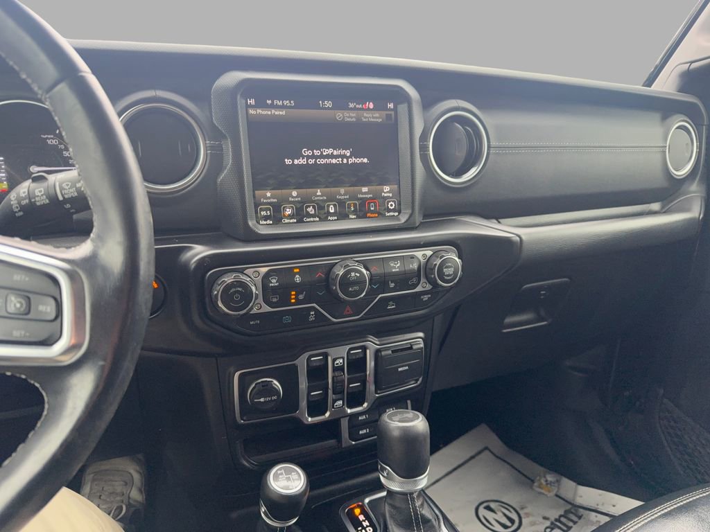 Used 2023 Jeep Wrangler Unlimited Sahara w/ Cold Weather Group image 18