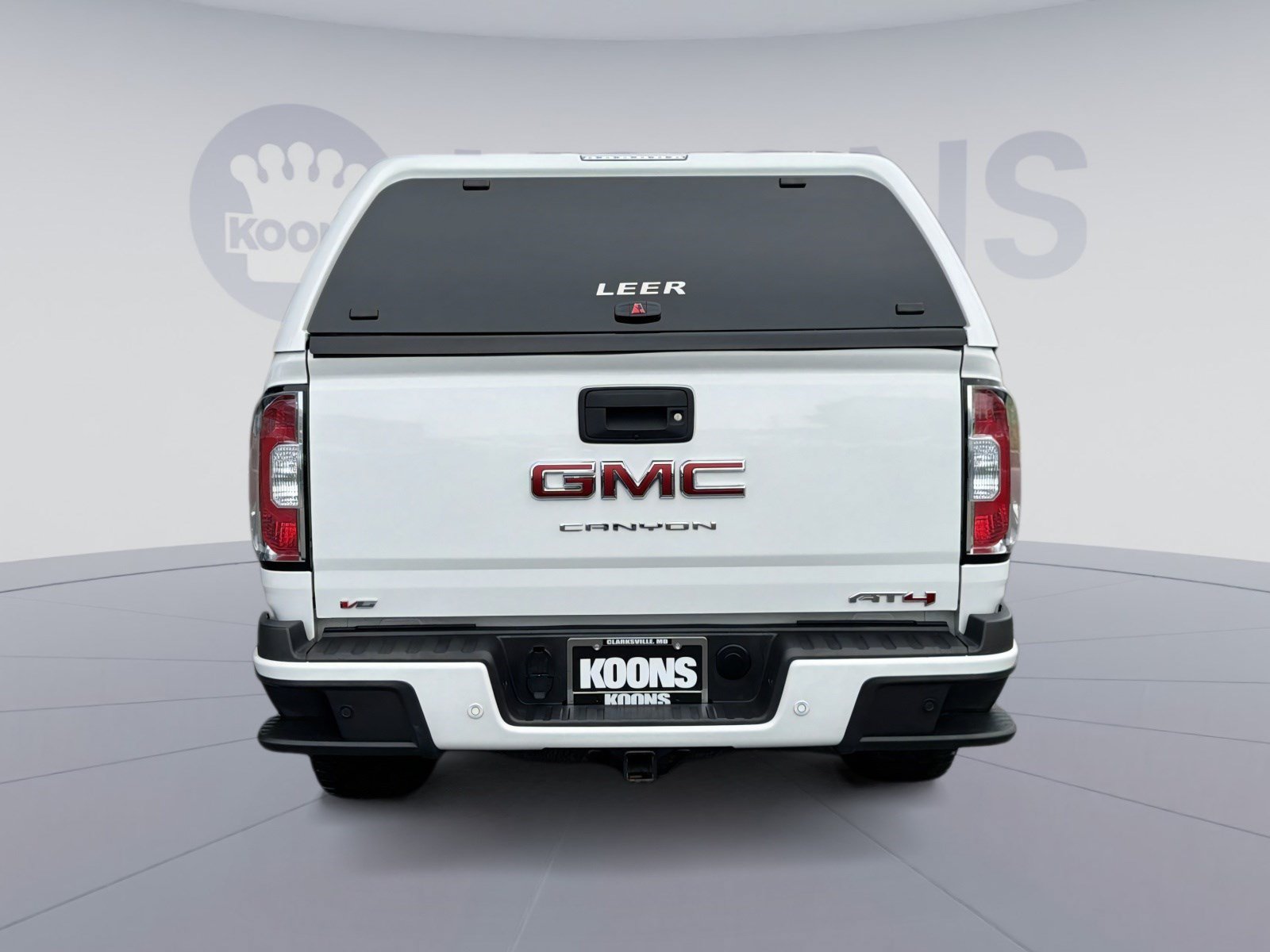 Used 2022 GMC Canyon AT4 w/ Trailering Package AWD/4WD image 5