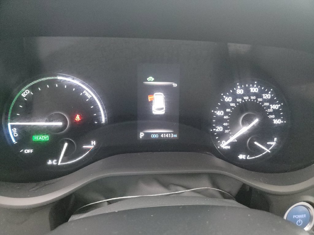 Certified 2024 Toyota Sienna LE AWD/4WD image 2