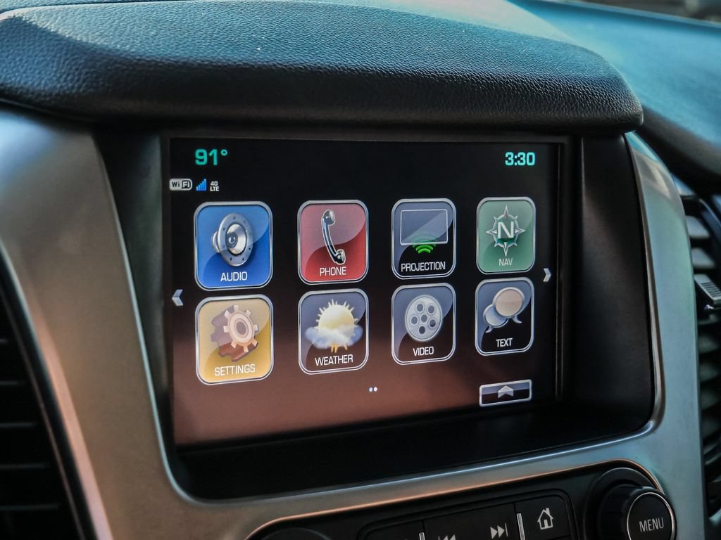 Used 2020 Chevrolet Suburban Premier w/ Premier Plus Edition AWD/4WD image 46