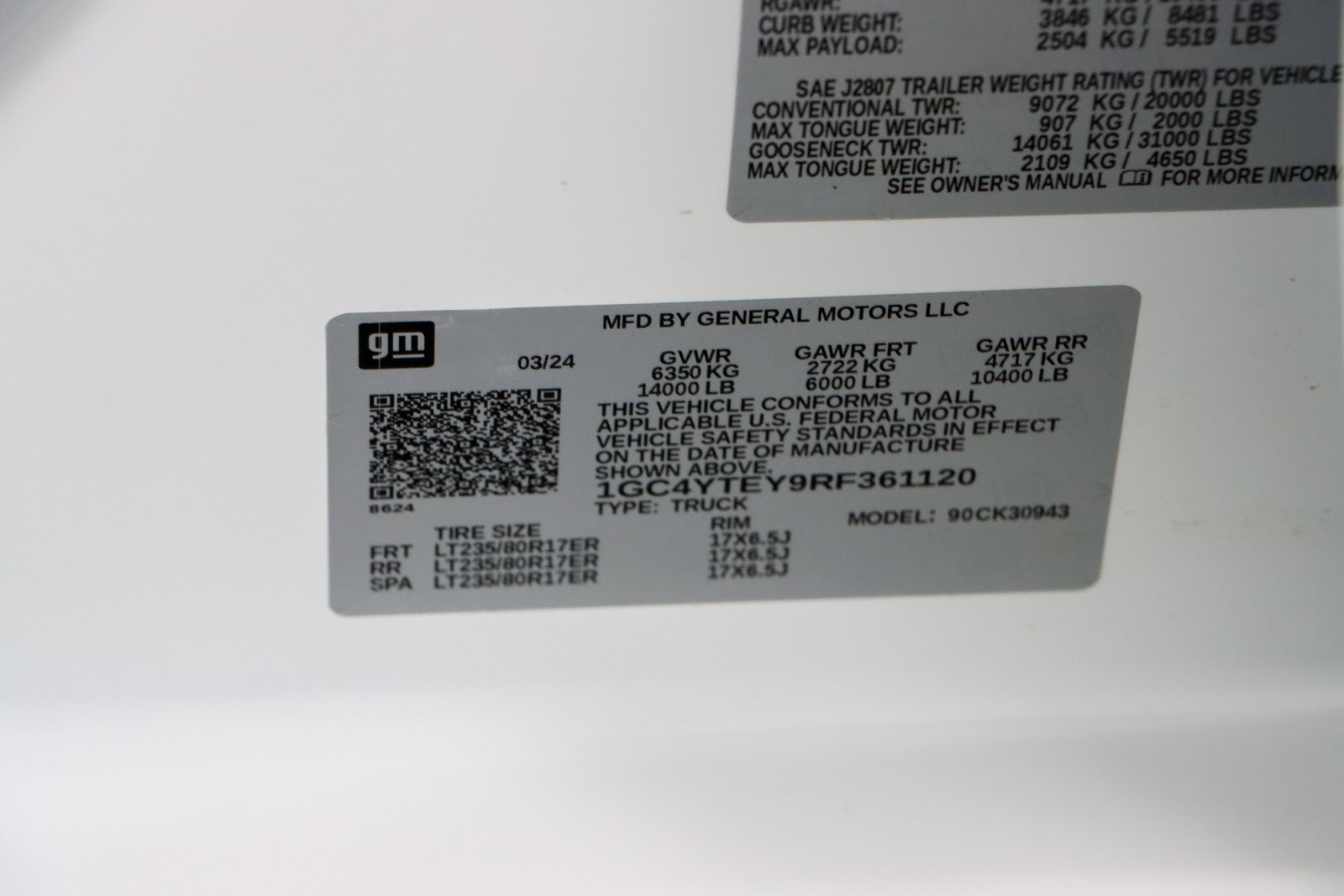 Used 2024 Chevrolet Silverado 3500 LT w/ Convenience Package image 32