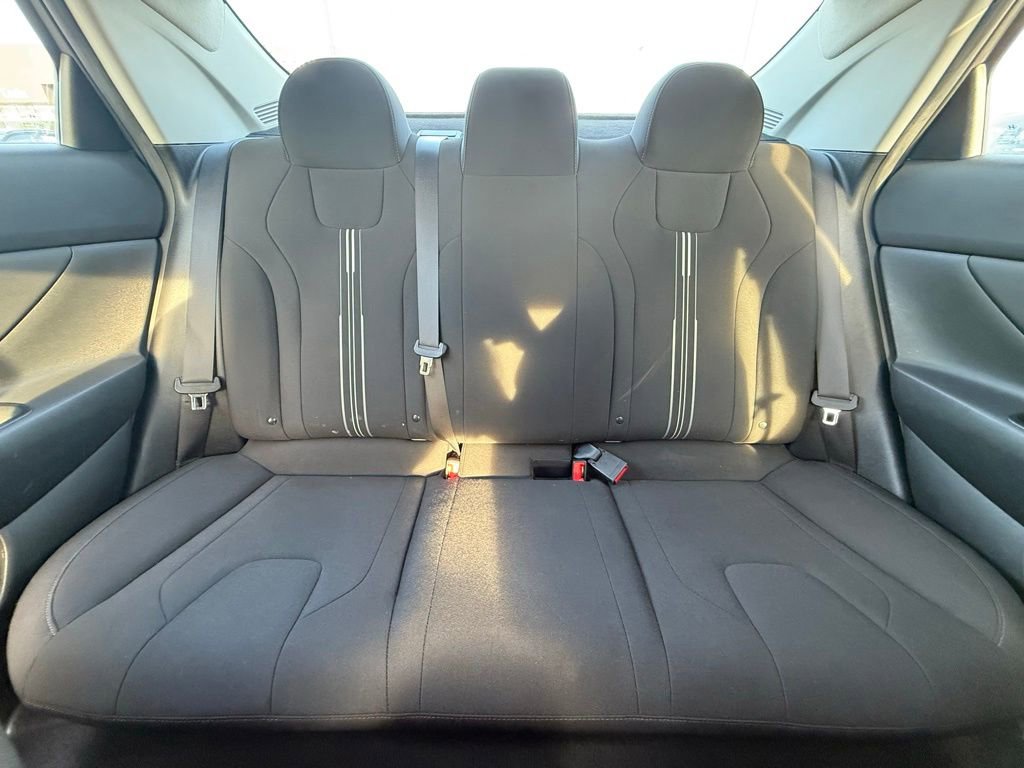 Used 2021 Hyundai Elantra SEL w/ Convenience Package FWD image 27