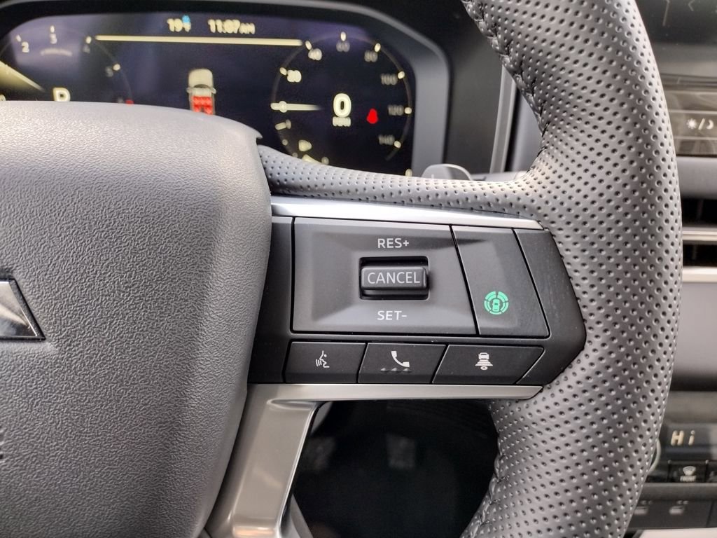 New 2026 Mitsubishi Outlander SE image 29