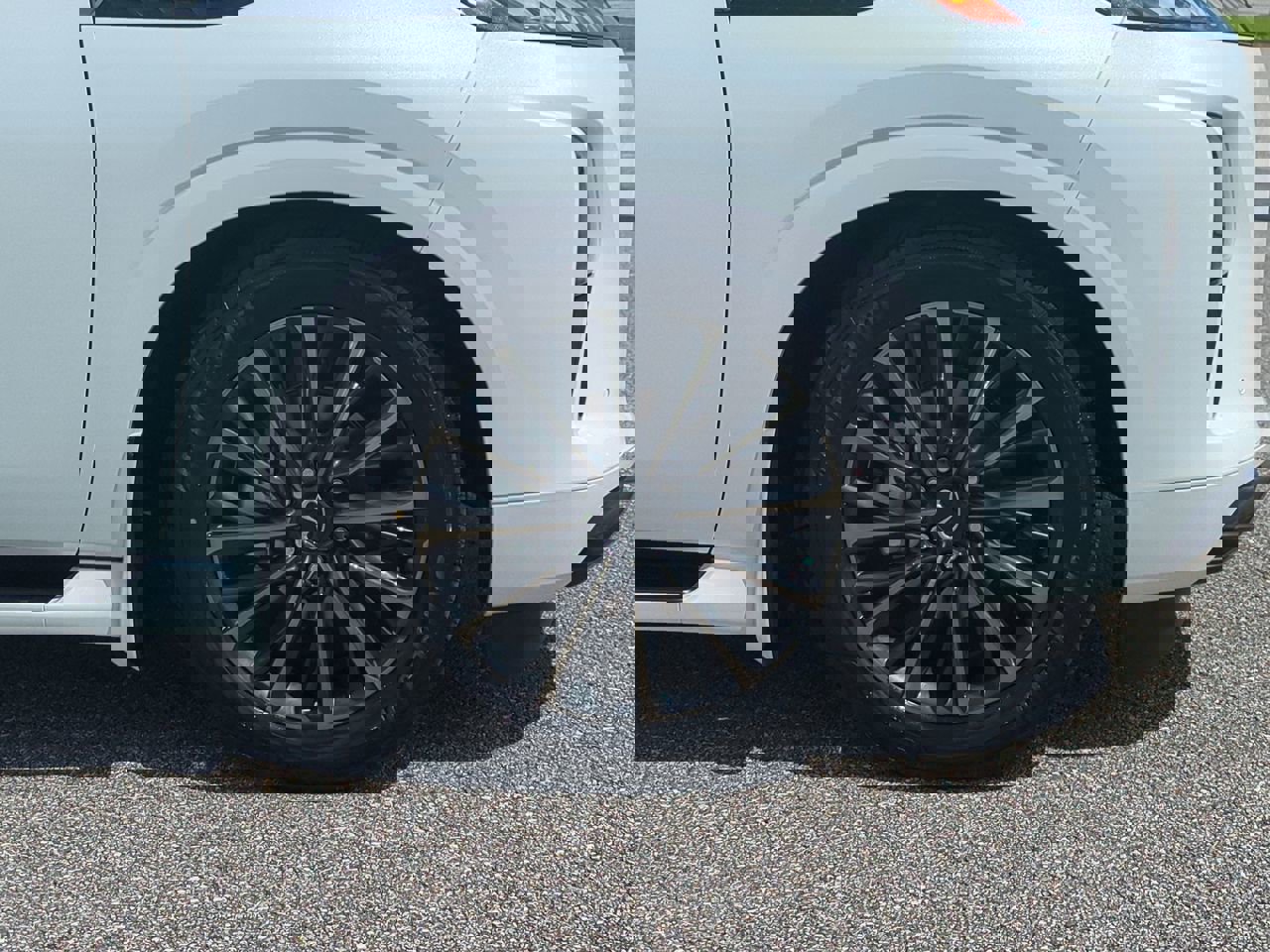 New 2026 INFINITI QX80 Autograph image 11