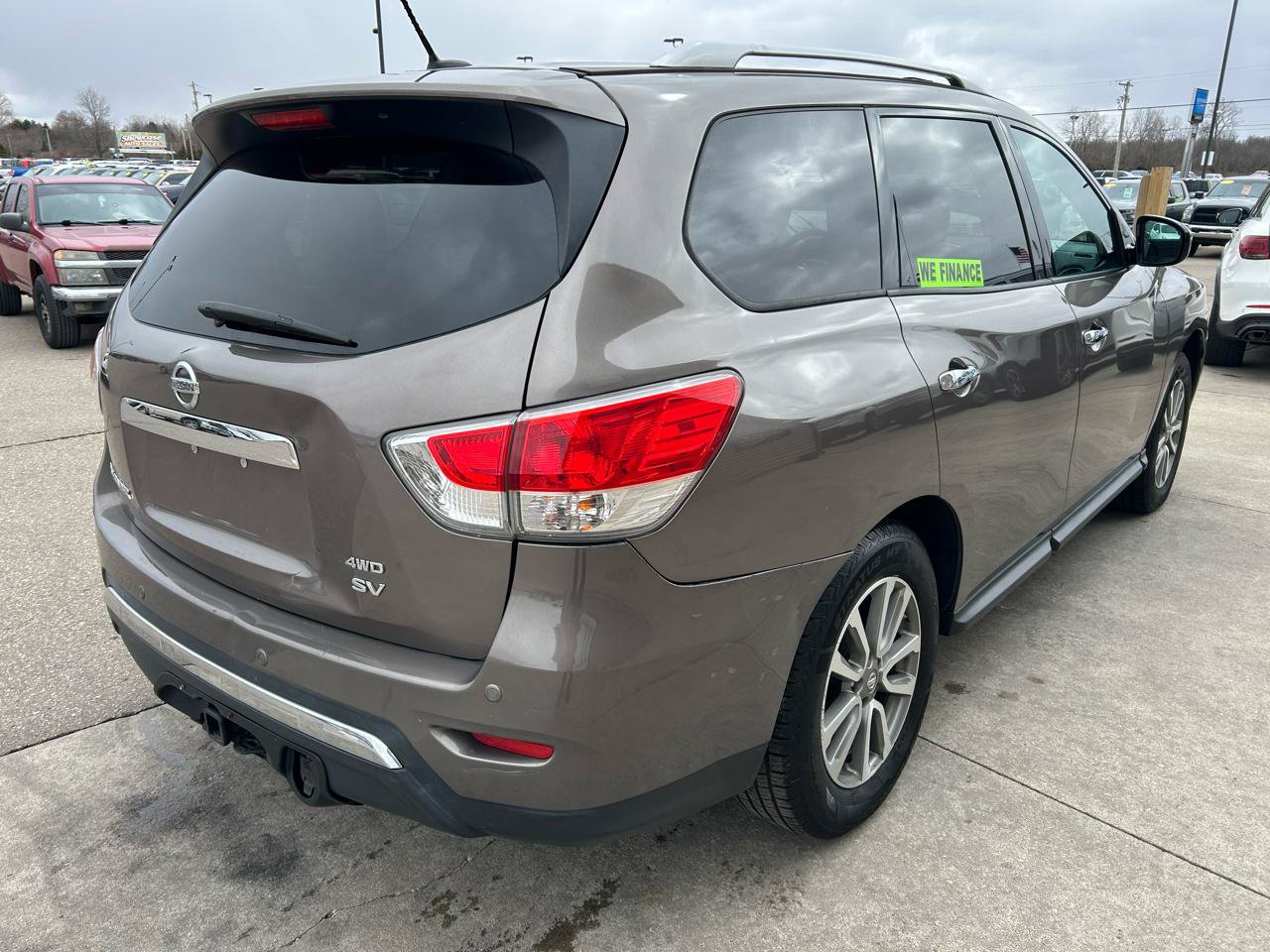Used 2013 Nissan Pathfinder SV w/ Trailer Tow Pkg AWD/4WD image 5