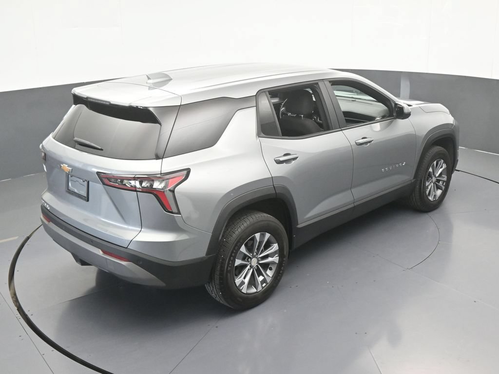 Used 2026 Chevrolet Equinox LT FWD image 48