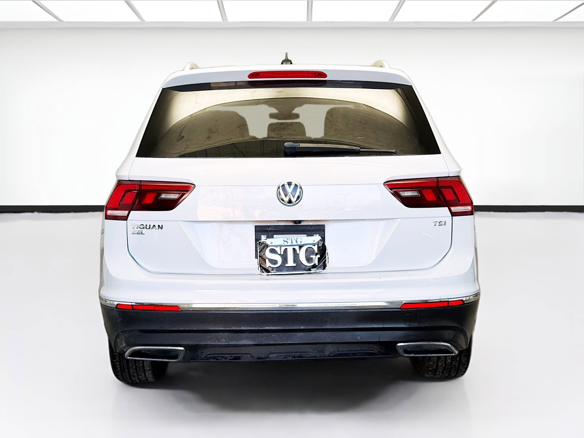 Used 2018 Volkswagen Tiguan SEL Premium FWD image 5