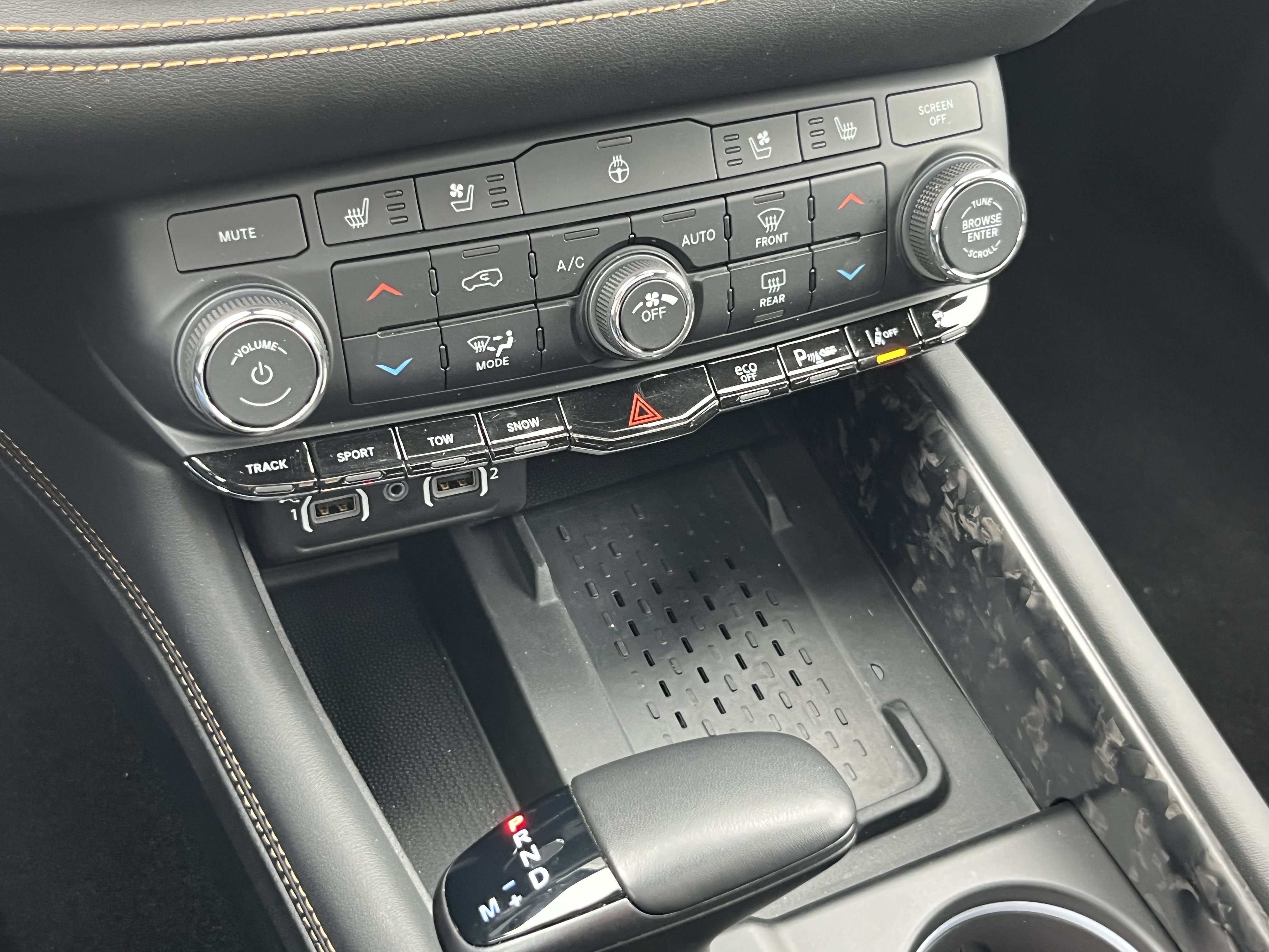 Used 2025 Dodge Durango R/T AWD/4WD image 33