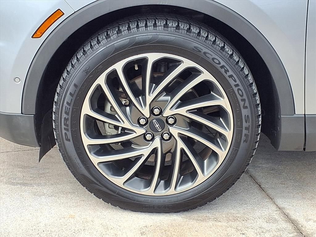 Certified 2020 Lincoln Nautilus Reserve w/ Equipment Group 201A AWD/4WD image 25