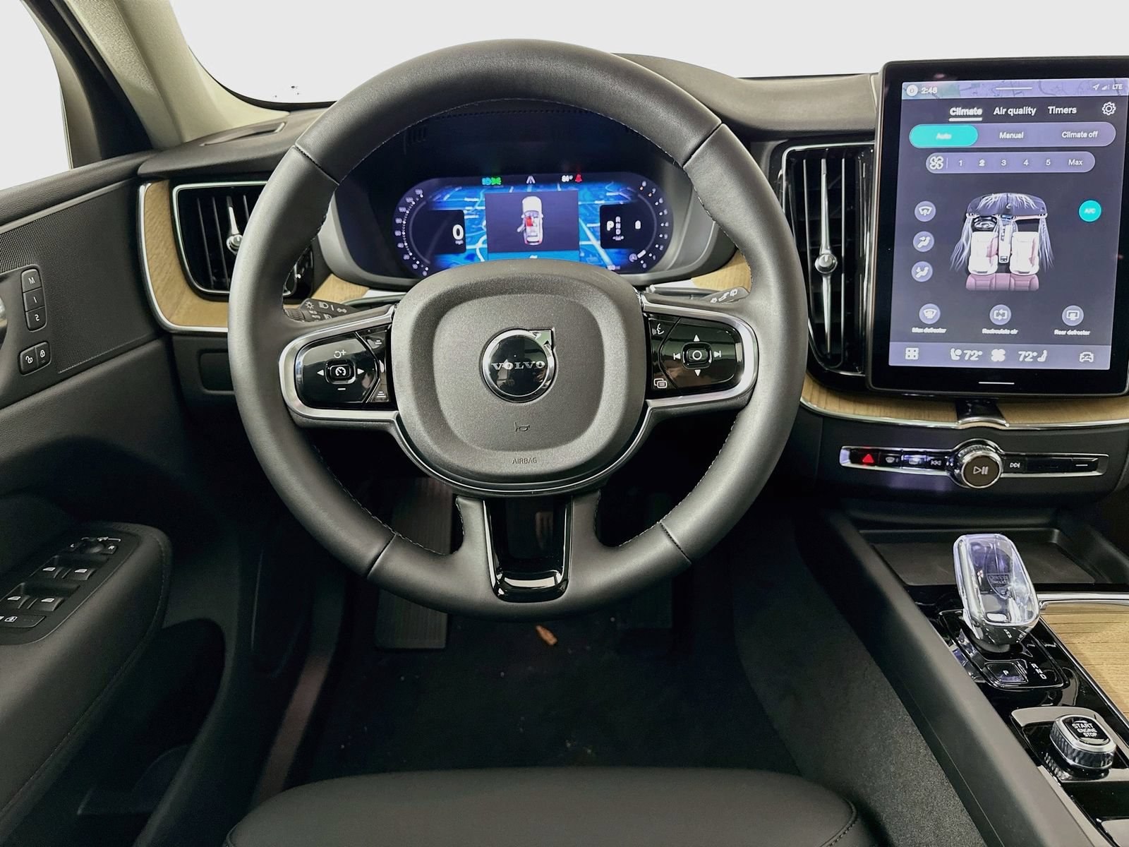 New 2026 Volvo XC60 B5 Plus w/ Protection Package Premier AWD/4WD image 15