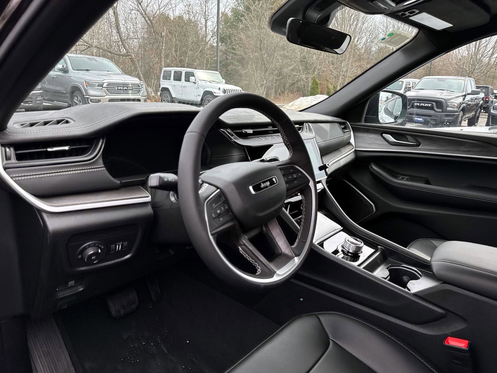 New 2026 Jeep Grand Cherokee Limited AWD/4WD image 7