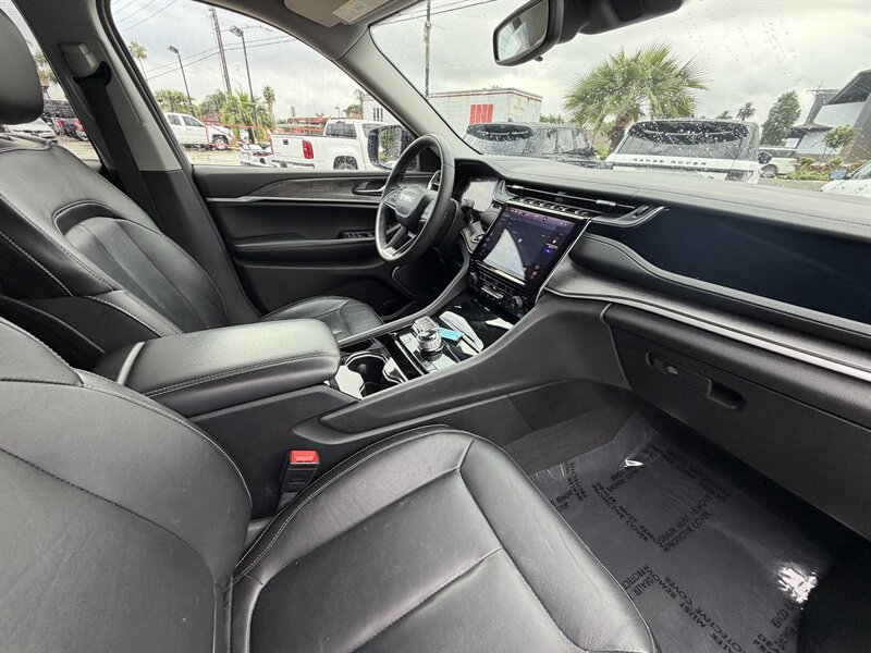 Used 2022 Jeep Grand Cherokee Limited 4xe AWD/4WD image 12