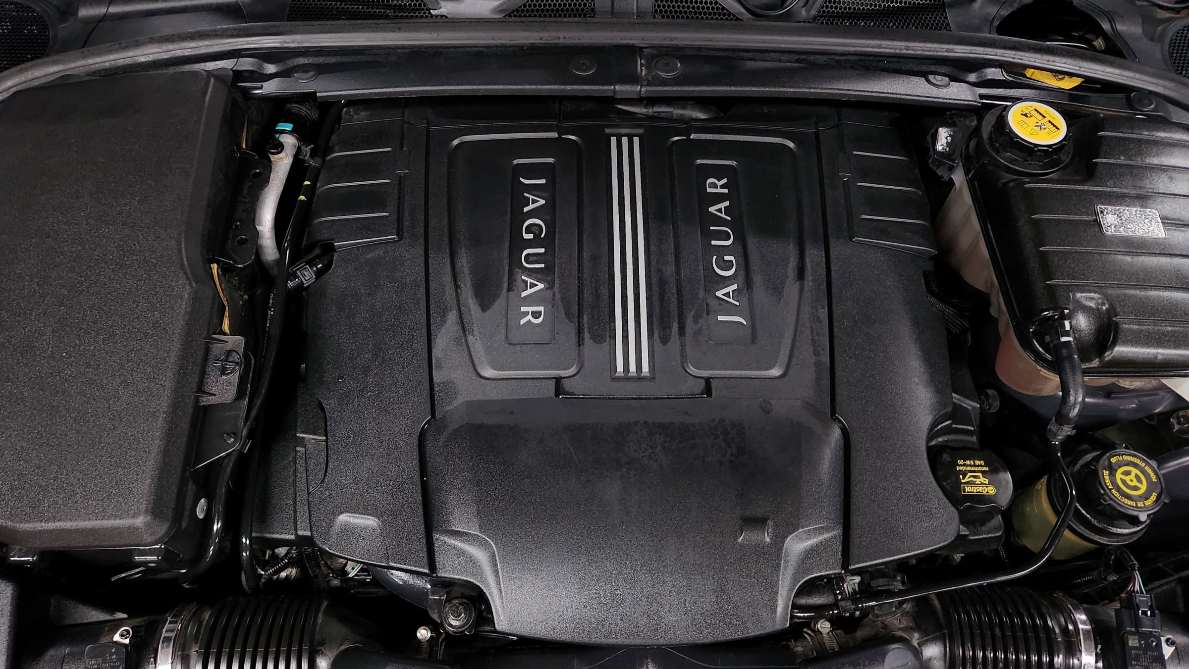 Used 2011 Jaguar XF Portfolio image 54