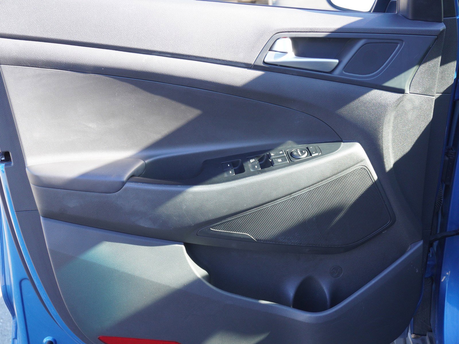 Used 2020 Hyundai Tucson SE image 16