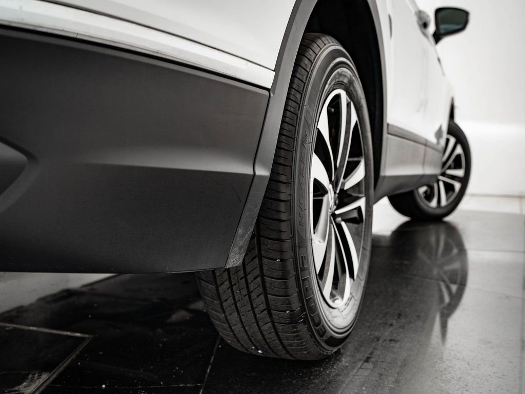 Used 2024 Volkswagen Tiguan S image 47