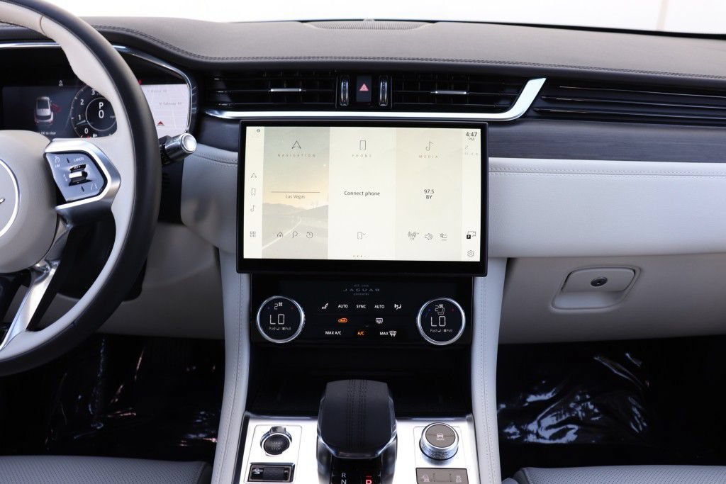 Used 2021 Jaguar F-PACE S AWD/4WD image 45