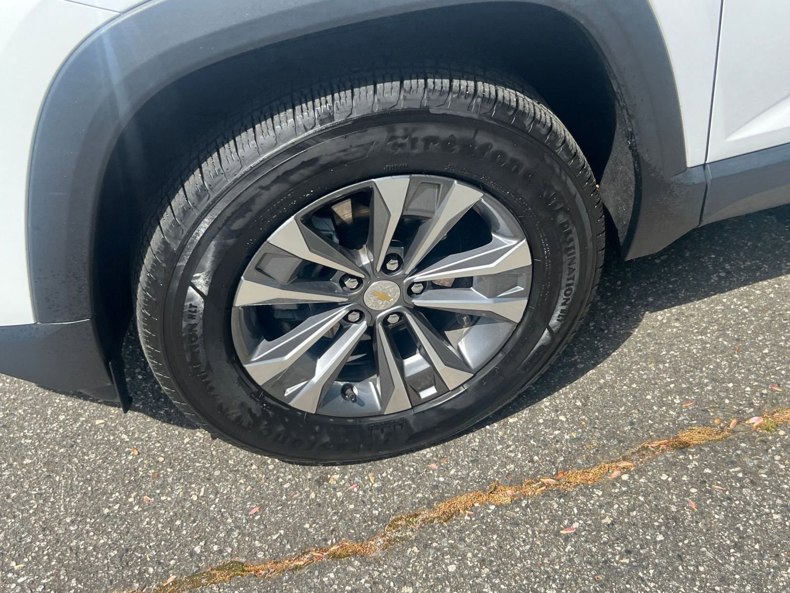 Used 2025 Chevrolet Equinox LT image 24