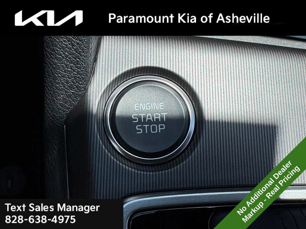New 2026 Kia Sportage EX AWD/4WD image 13