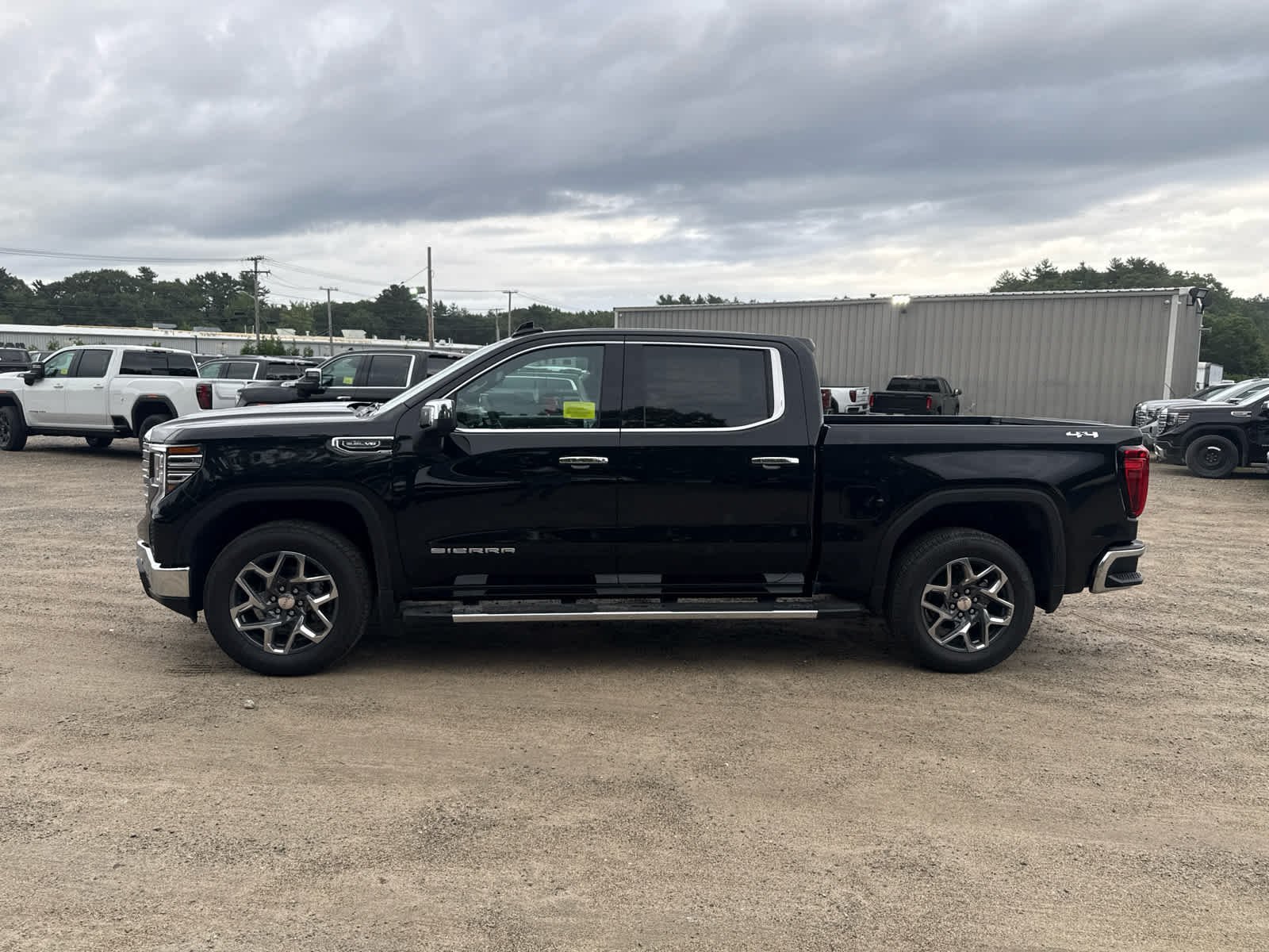 New 2026 GMC Sierra 1500 SLT w/ SLT Premium Plus Package AWD/4WD image 2