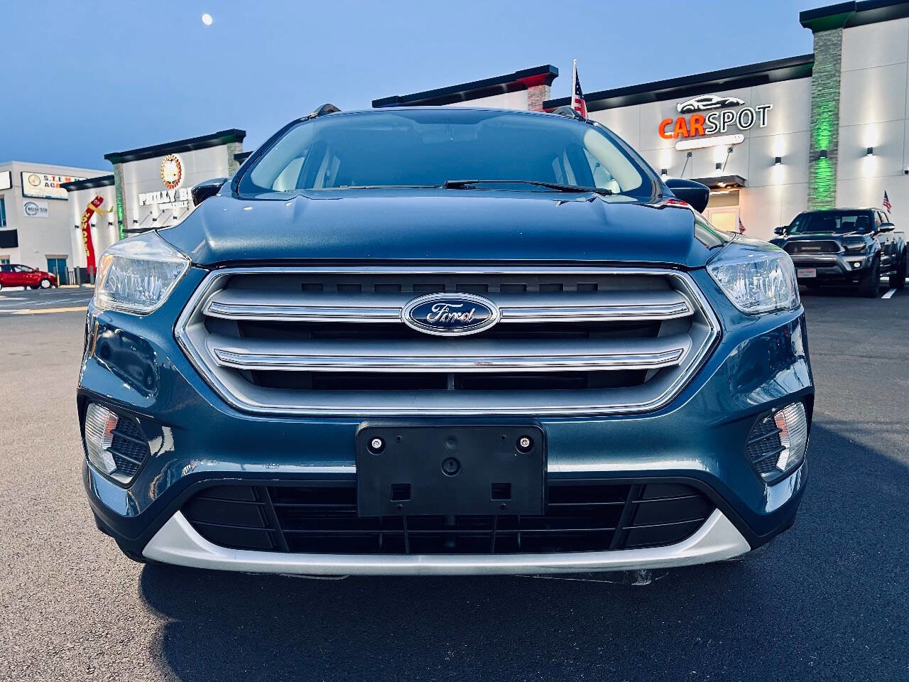 Used 2018 Ford Escape SE image 9