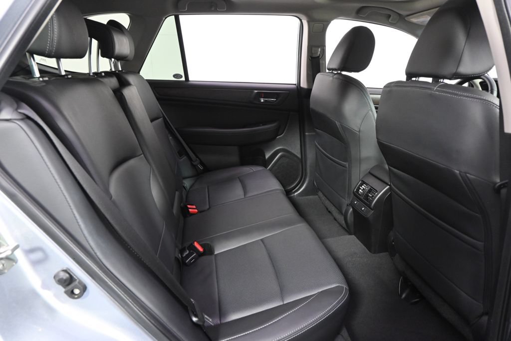 Used 2017 Subaru Outback 2.5i Limited AWD/4WD image 18