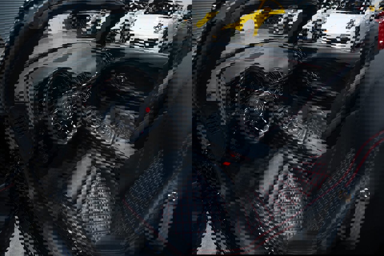 Used 2021 Audi R8 V10 image 21