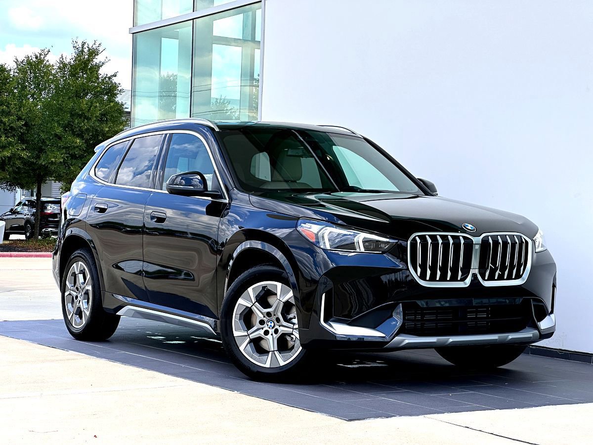 New 2025 BMW X1 xDrive28i w/ Technology Package