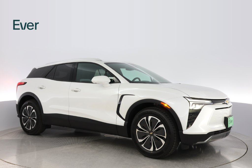 Used 2024 Chevrolet Blazer EV LT AWD/4WD image 14
