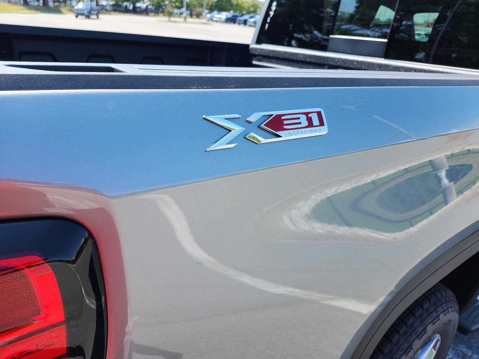 New 2026 GMC Sierra 1500 SLT w/ SLT Premium Plus Package image 5