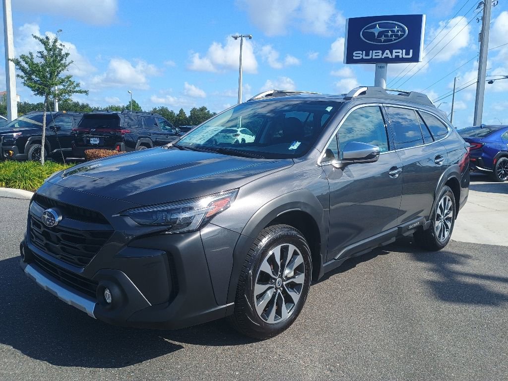 Certified 2024 Subaru Outback Touring AWD/4WD image 1