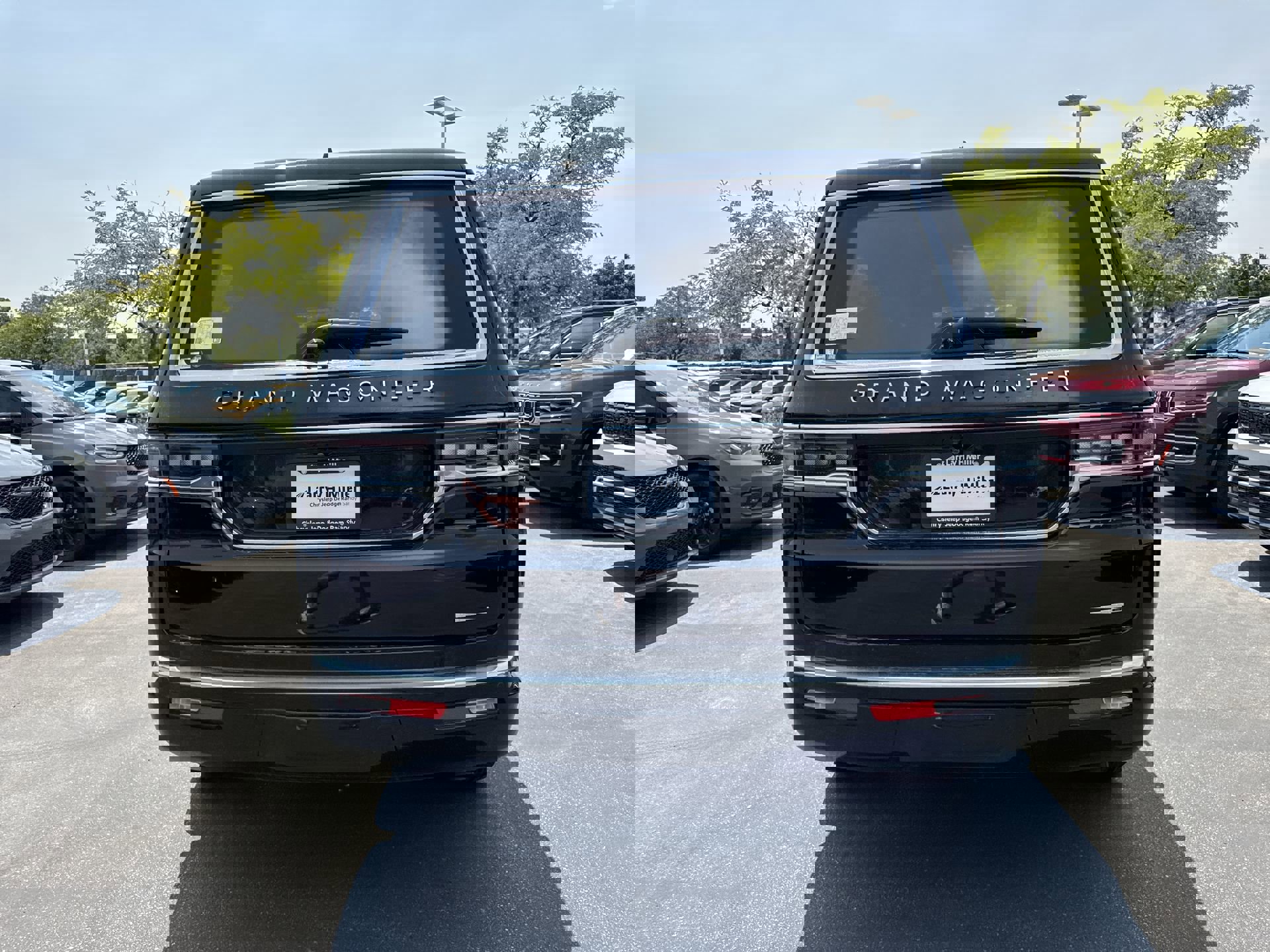 New 2024 Jeep Grand Wagoneer Series III w/ Flexible Seating Group image 7