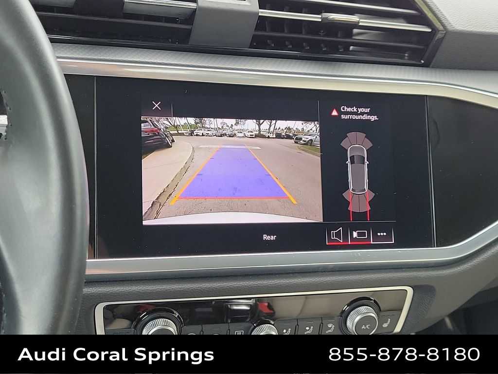 Used 2020 Audi Q3 2.0T Premium image 24