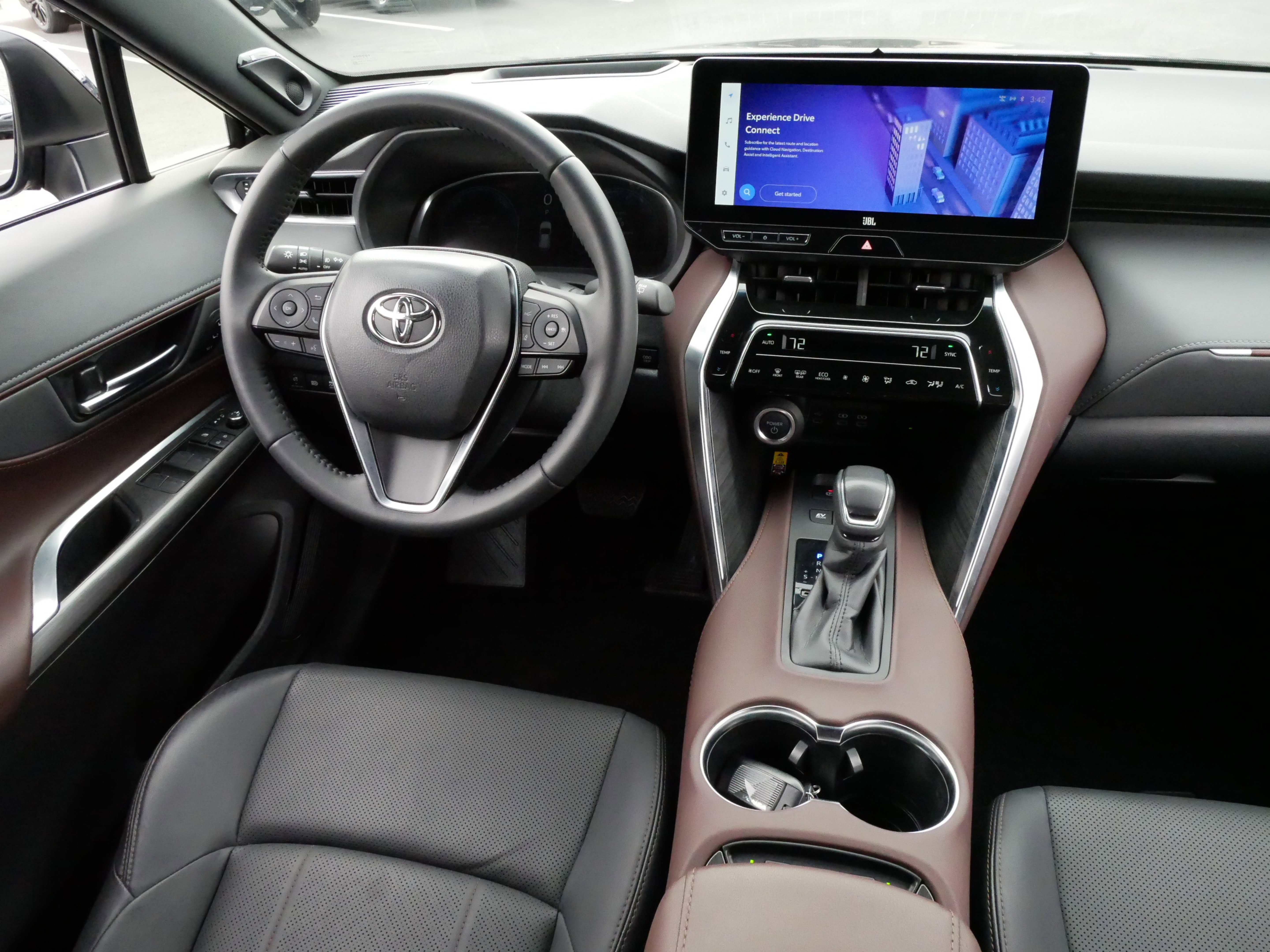 New 2024 Toyota Venza Limited image 9