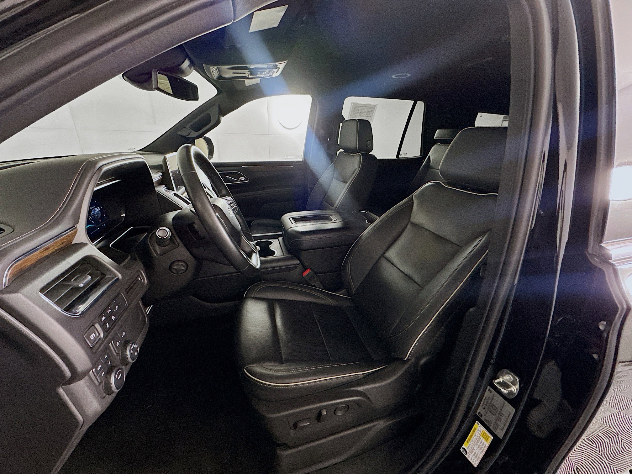 Used 2024 Chevrolet Tahoe Premier image 13