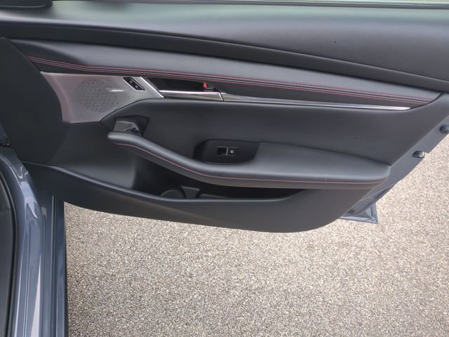 Used 2023 MAZDA MAZDA3 s image 38