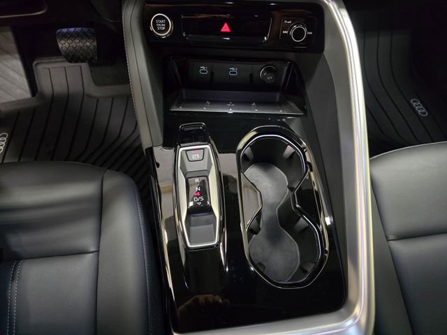 Certified 2025 Audi Q5 Premium w/ Convenience Package image 21
