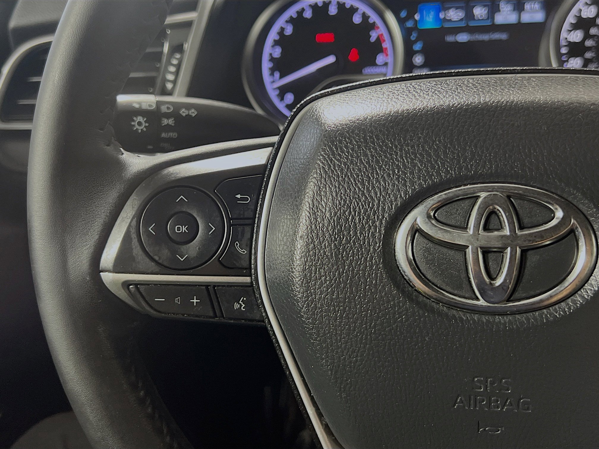 Used 2024 Toyota Camry XLE FWD image 19